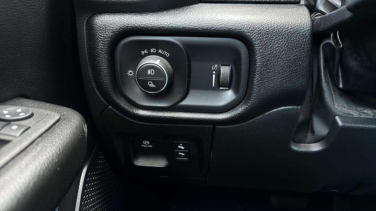 Used 2022 RAM 1500 Big Horn AWD/4WD image 22