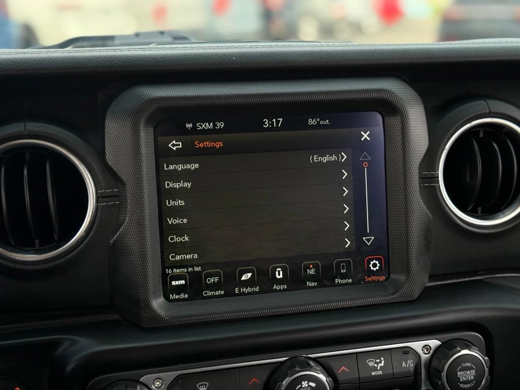 Used 2021 Jeep Wrangler Unlimited Sahara AWD/4WD image 19
