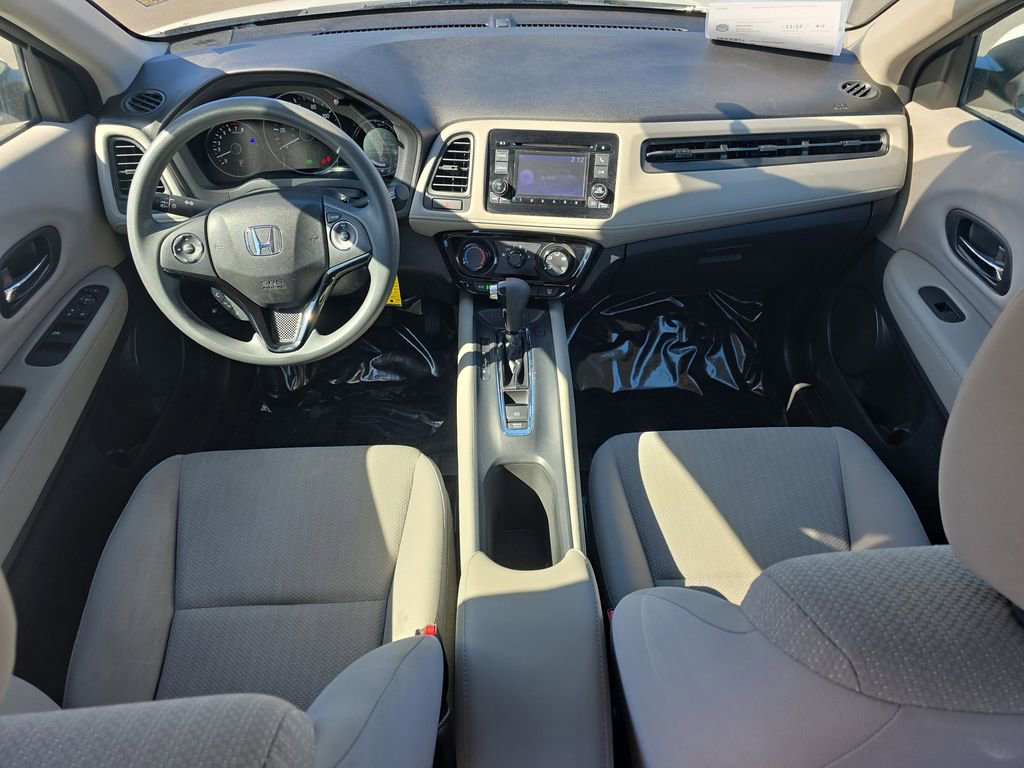 Used 2017 Honda HR-V LX image 11