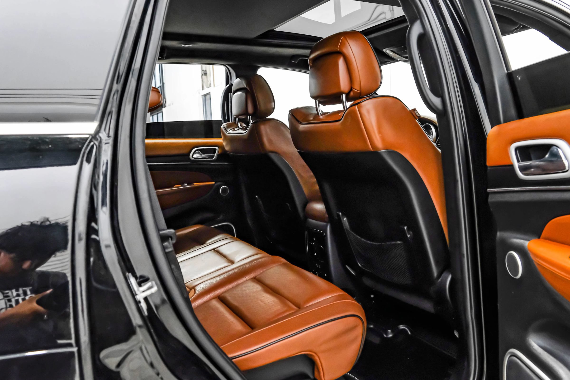 Used 2019 Jeep Grand Cherokee Summit w/ Platinum Series Group AWD/4WD image 49