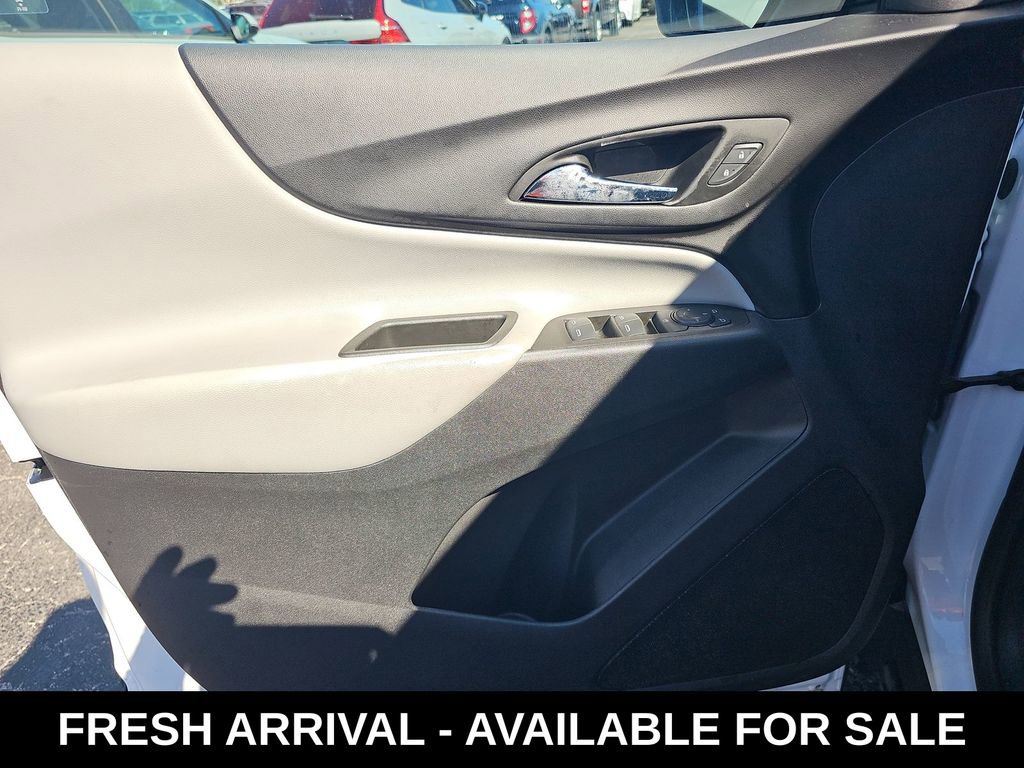 Used 2024 Chevrolet Equinox LS w/ Driver Confidence II Package image 10