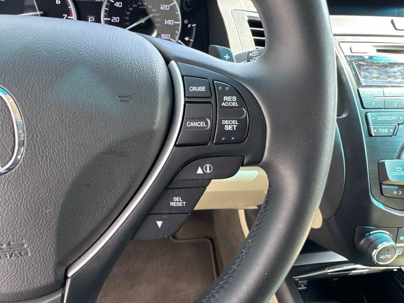 Used 2014 Acura RDX w/ Technology Package FWD image 30