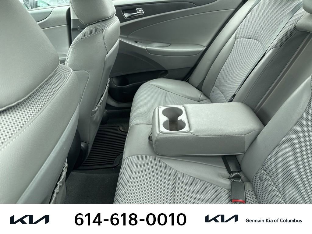 Used 2013 Hyundai Sonata SE w/ Navigation & Sunroof Pkg FWD image 10