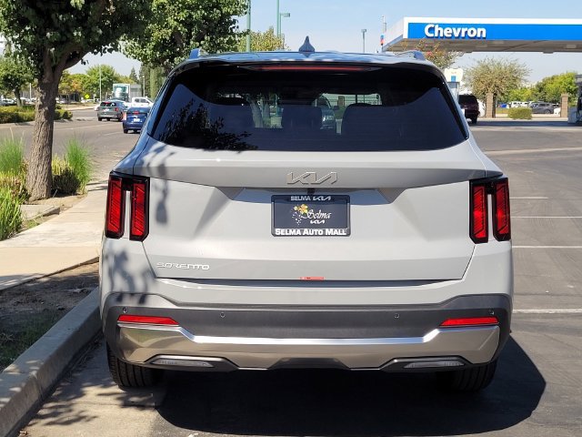 New 2026 Kia Sorento S FWD image 5