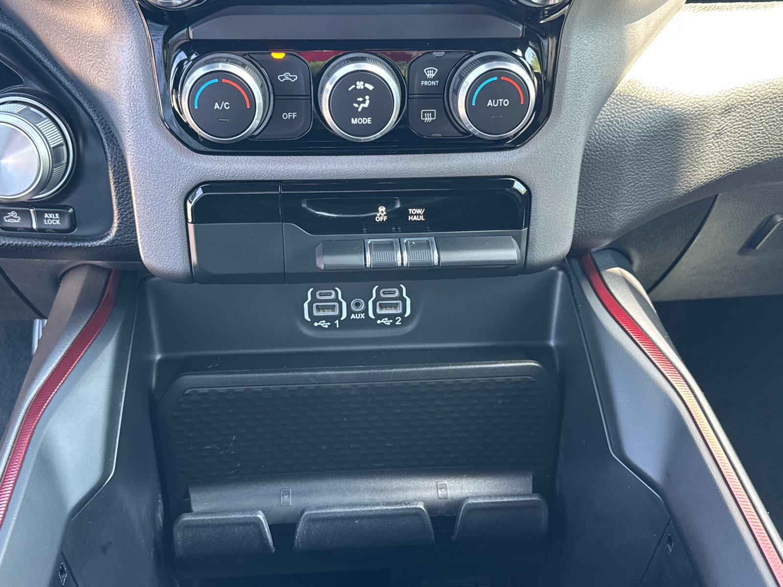 Used 2024 RAM 1500 Rebel AWD/4WD image 13