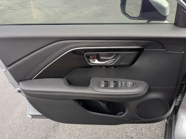 Certified 2025 Acura ADX AWD image 31