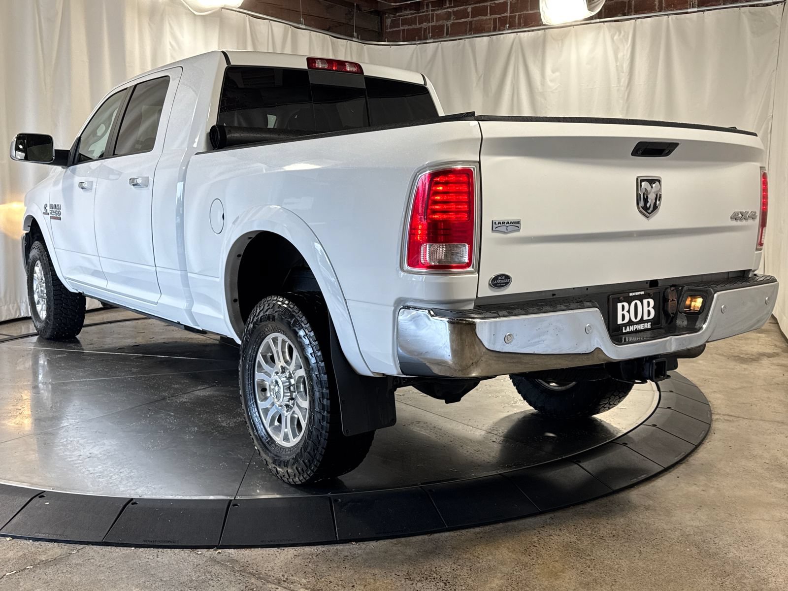 Used 2017 RAM 2500 Laramie w/ Convenience Group AWD/4WD image 9