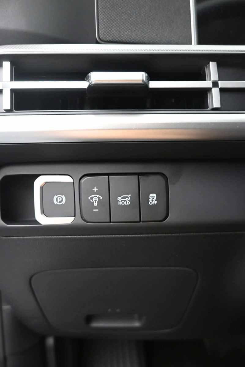 New 2026 Hyundai Santa Fe SE FWD image 19