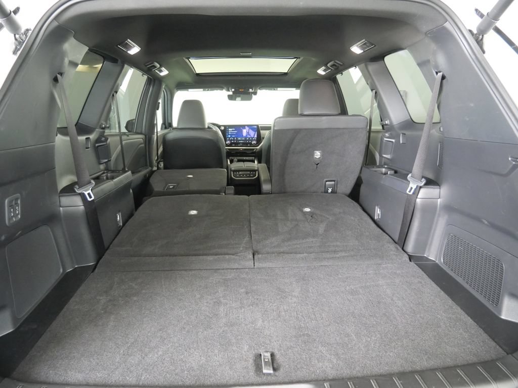 Certified 2024 Lexus TX 350 AWD w/ Captains Chair Package image 34