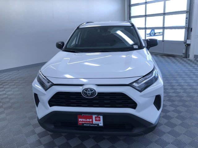 Used 2025 Toyota RAV4 LE AWD/4WD image 15