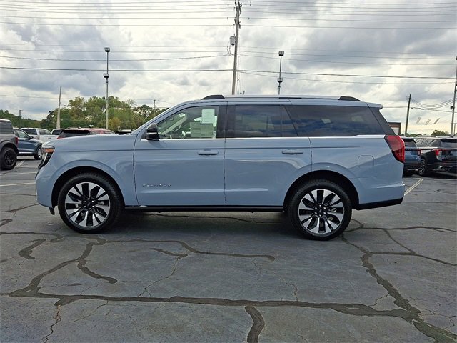 New 2025 Ford Expedition Platinum w/ Driver's Package image 4