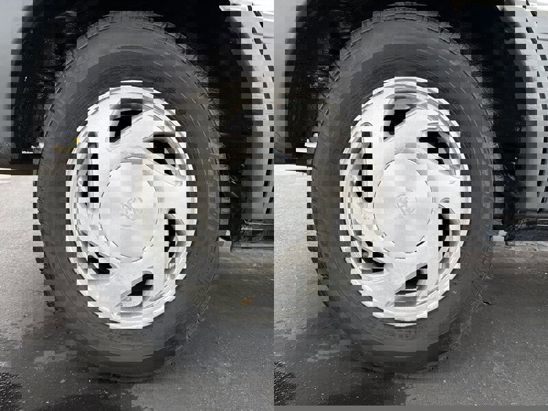 Used 1998 Toyota Sienna LE image 22