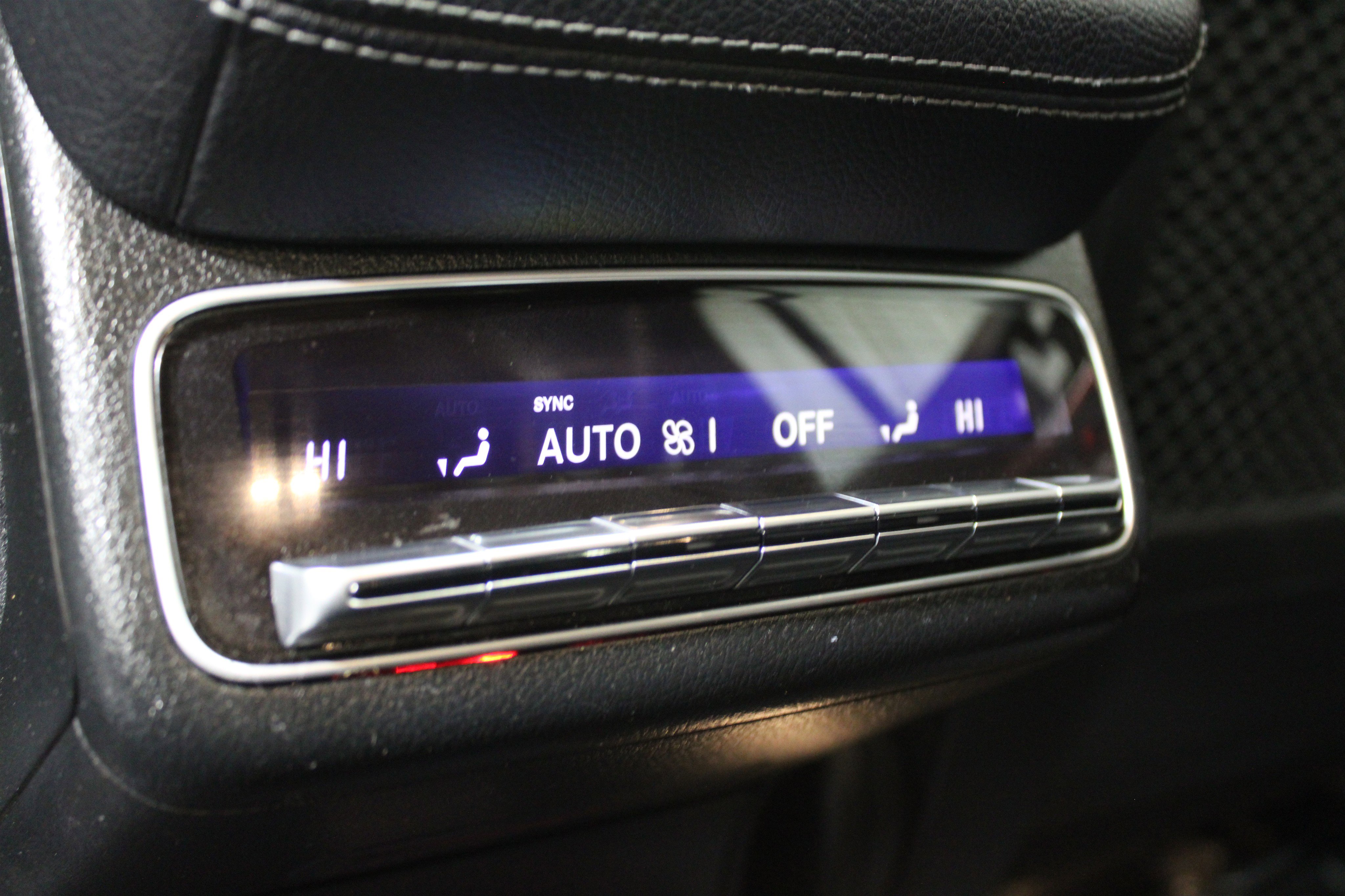 Used 2022 Mercedes-Benz GLS 450 4MATIC image 23