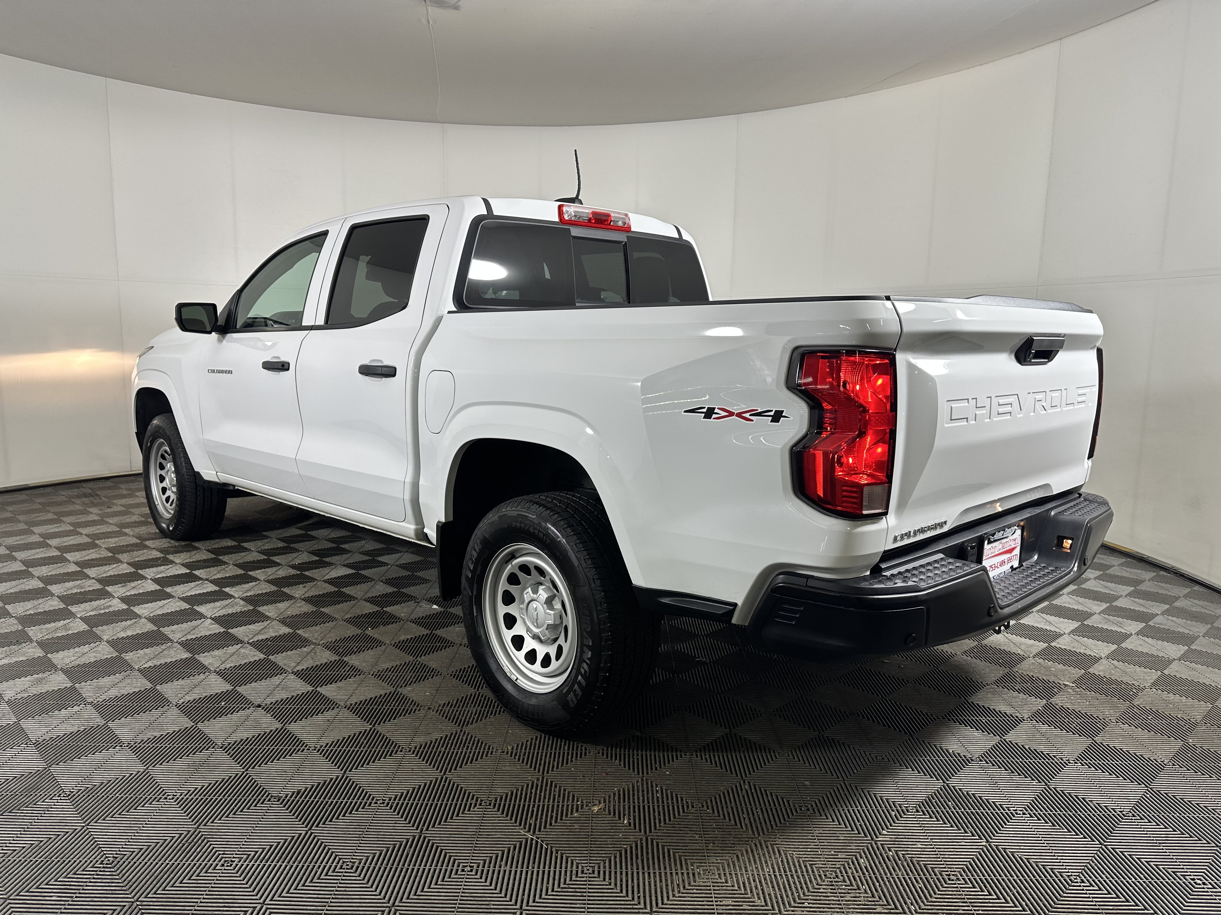 Used 2023 Chevrolet Colorado W/T w/ Safety Package AWD/4WD image 3