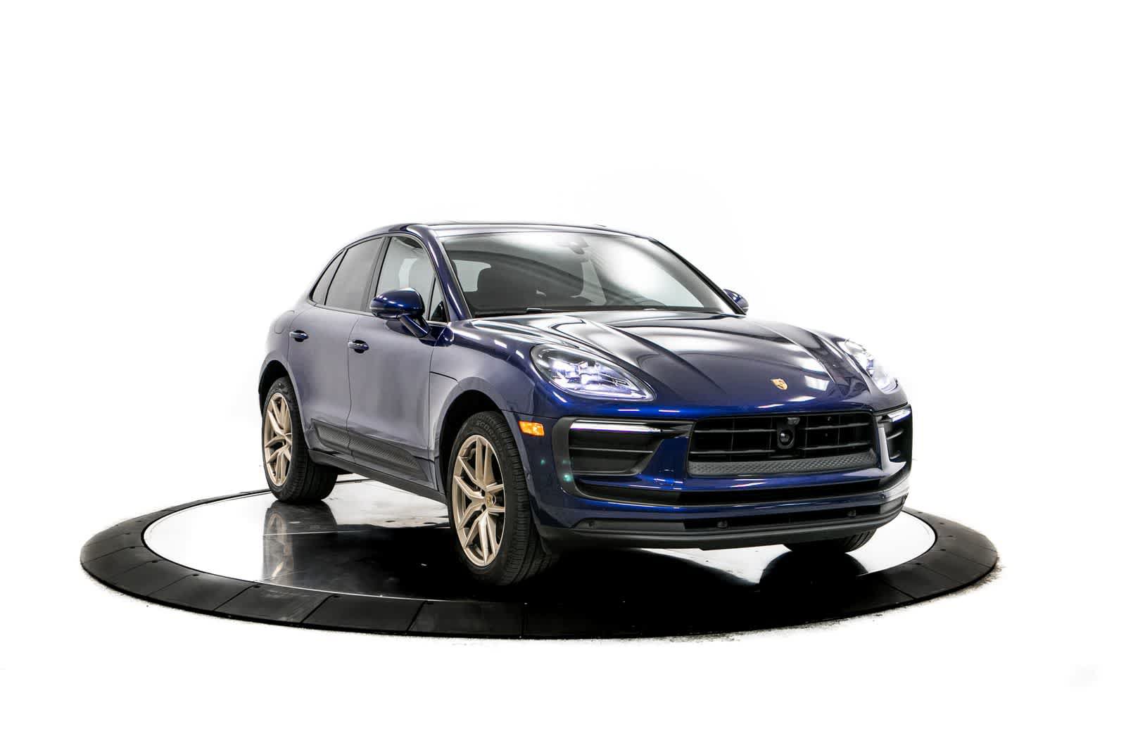 Certified 2023 Porsche Macan AWD/4WD image 9