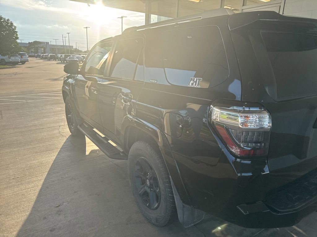 Used 2016 Toyota 4Runner SR5 Premium AWD/4WD image 7