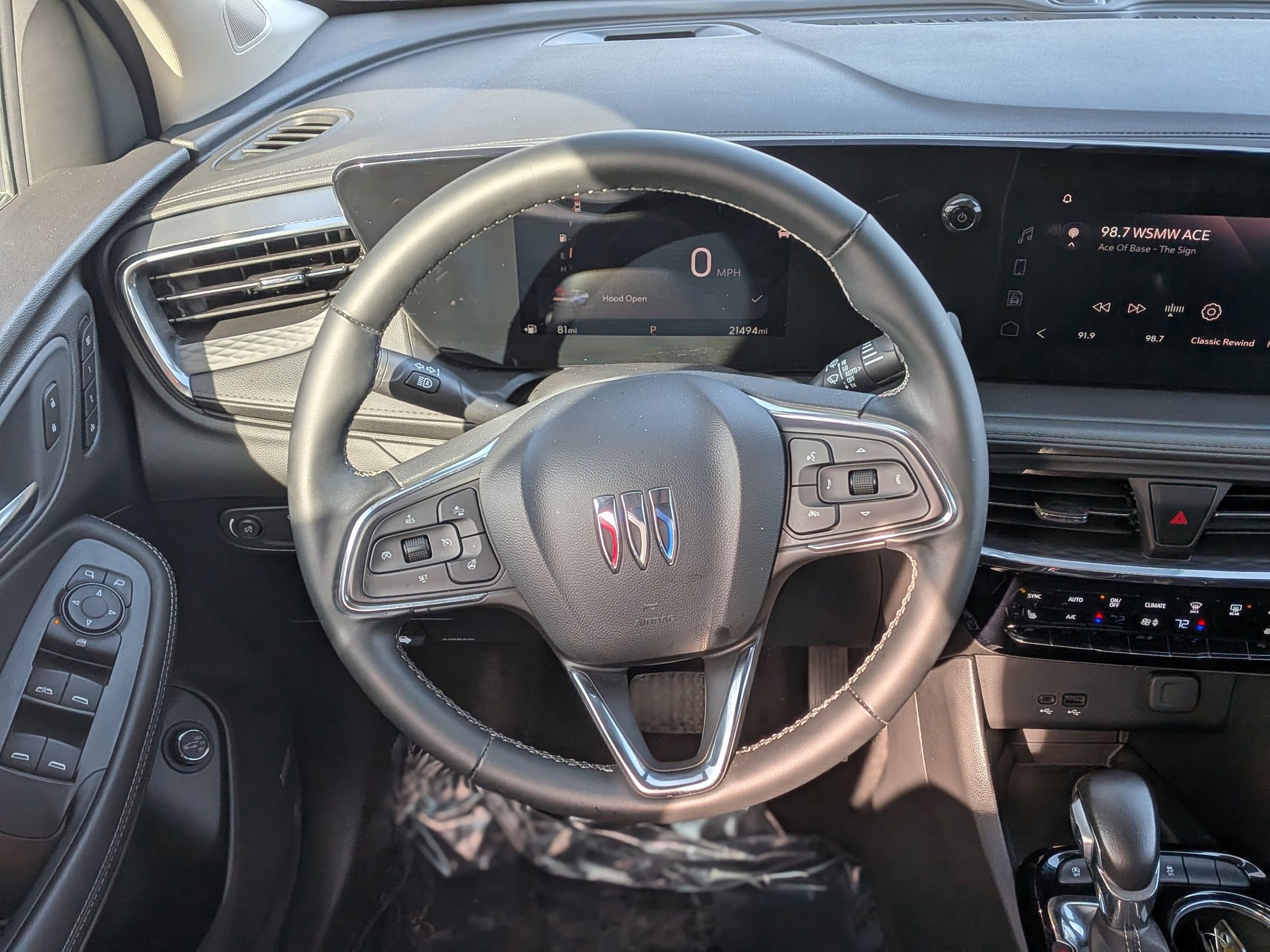 Certified 2024 Buick Encore GX Avenir w/ Avenir Convenience Package image 21