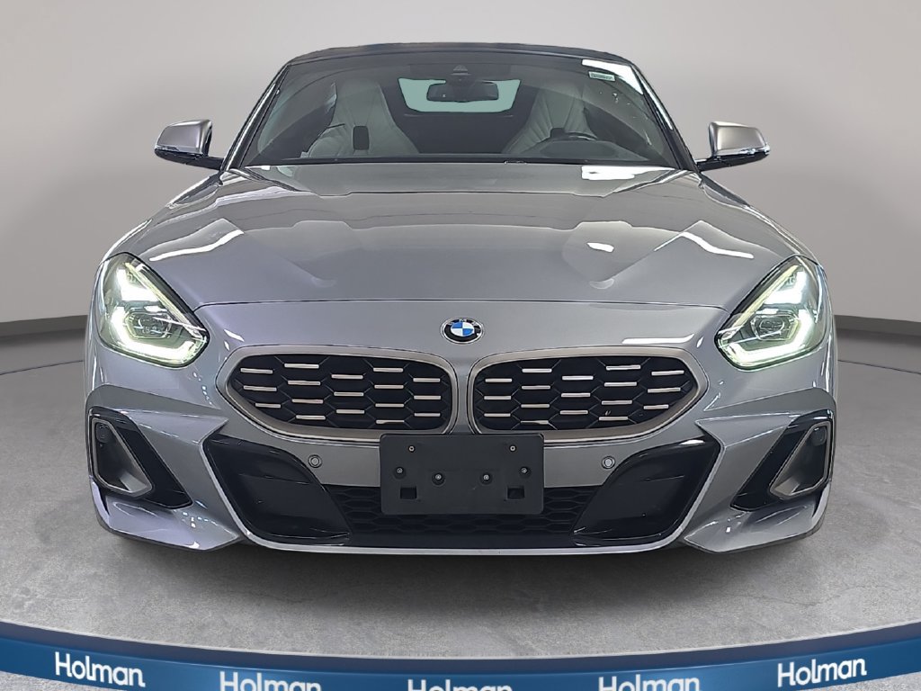 Certified 2025 BMW Z4 M40i w/ Premium Package RWD image 3