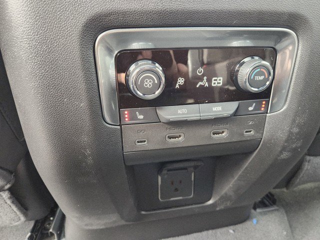 New 2026 Chevrolet Suburban High Country image 27