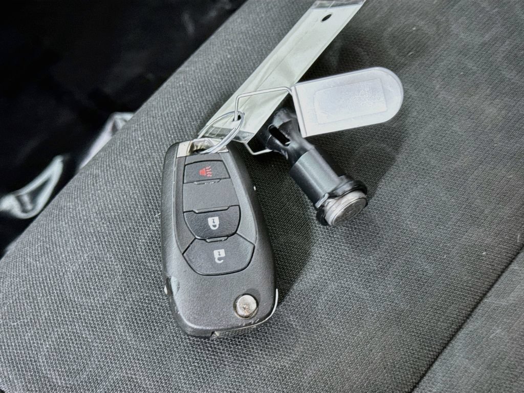 Used 2019 Chevrolet Trax LS w/ LPO, Protection Package AWD/4WD image 27