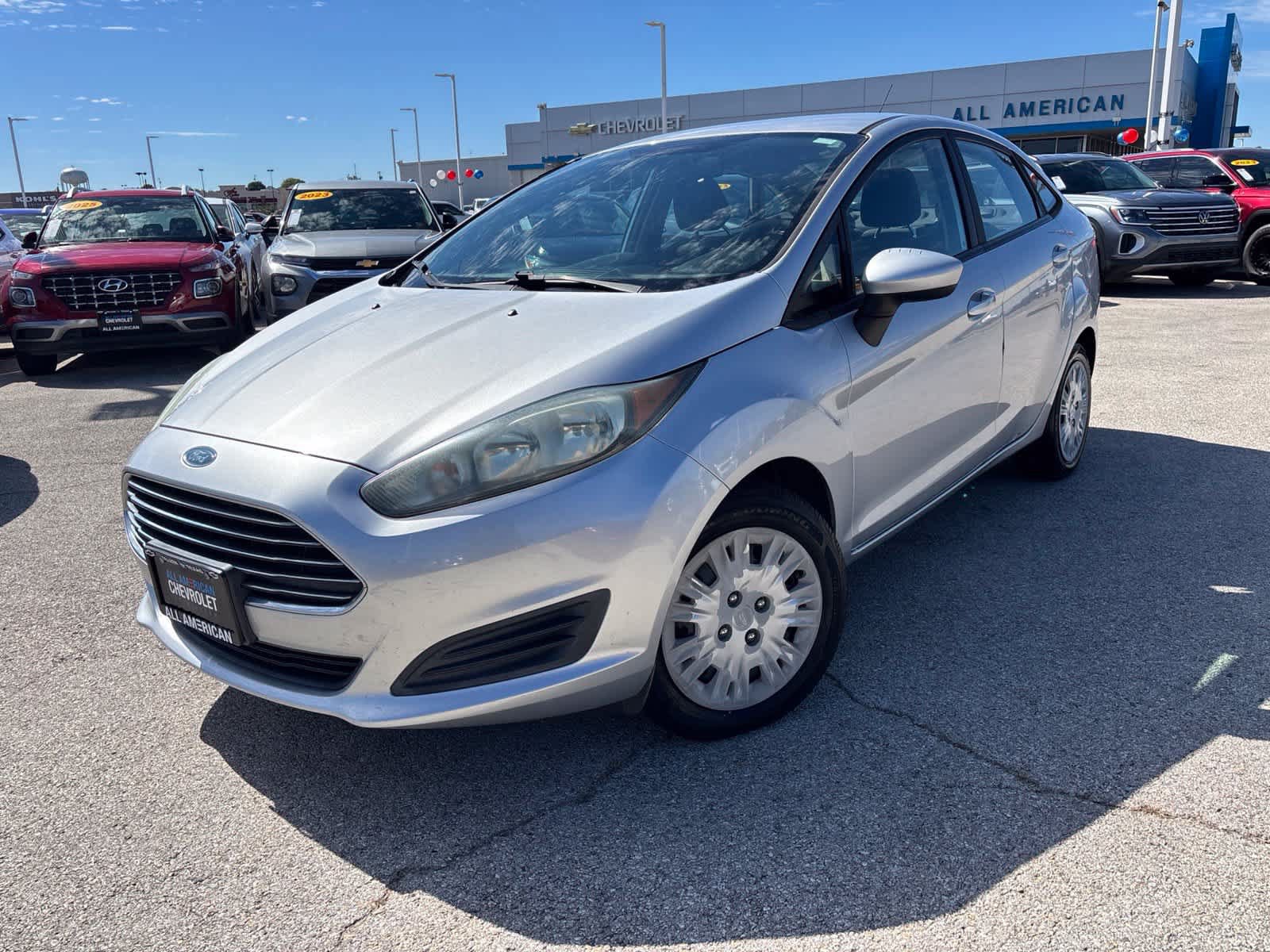 Used 2018 Ford Fiesta S FWD image 1