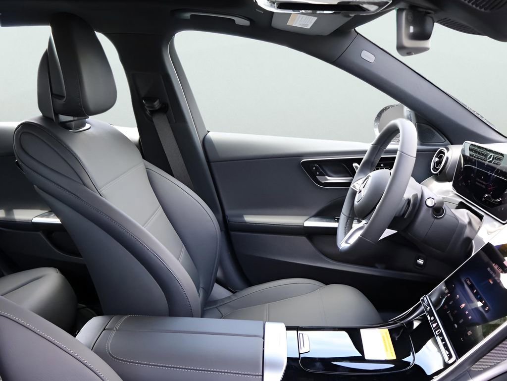 Certified 2025 Mercedes-Benz C 300 4MATIC Sedan image 10