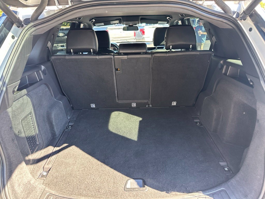 Used 2019 Land Rover Discovery Sport HSE AWD/4WD image 10