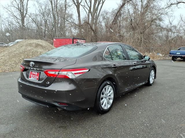 Used 2019 Toyota Camry LE image 8