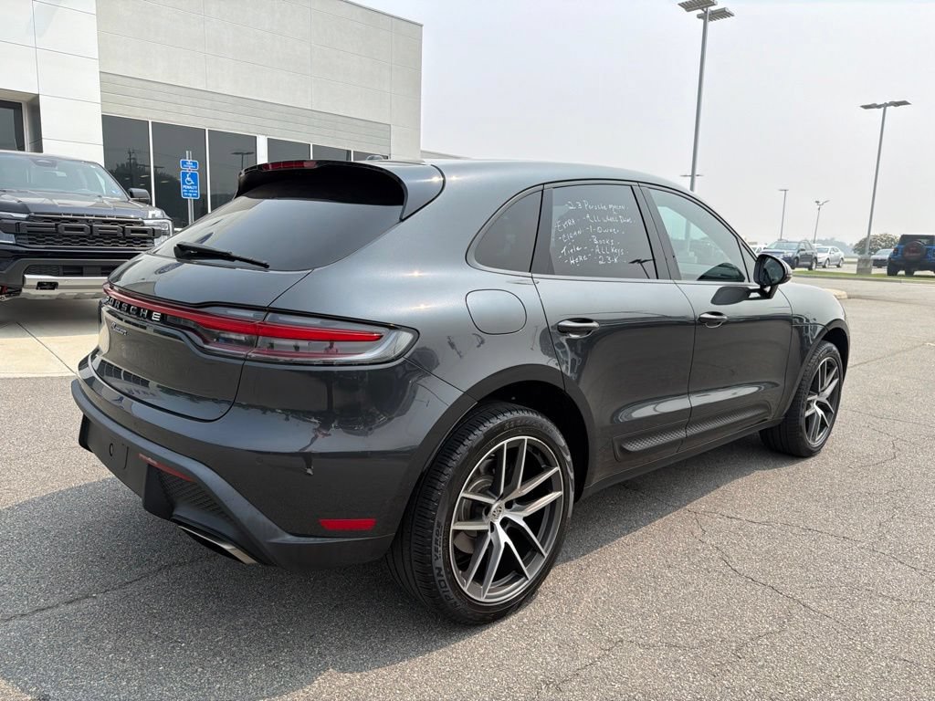 Used 2023 Porsche Macan Turbo AWD/4WD image 8