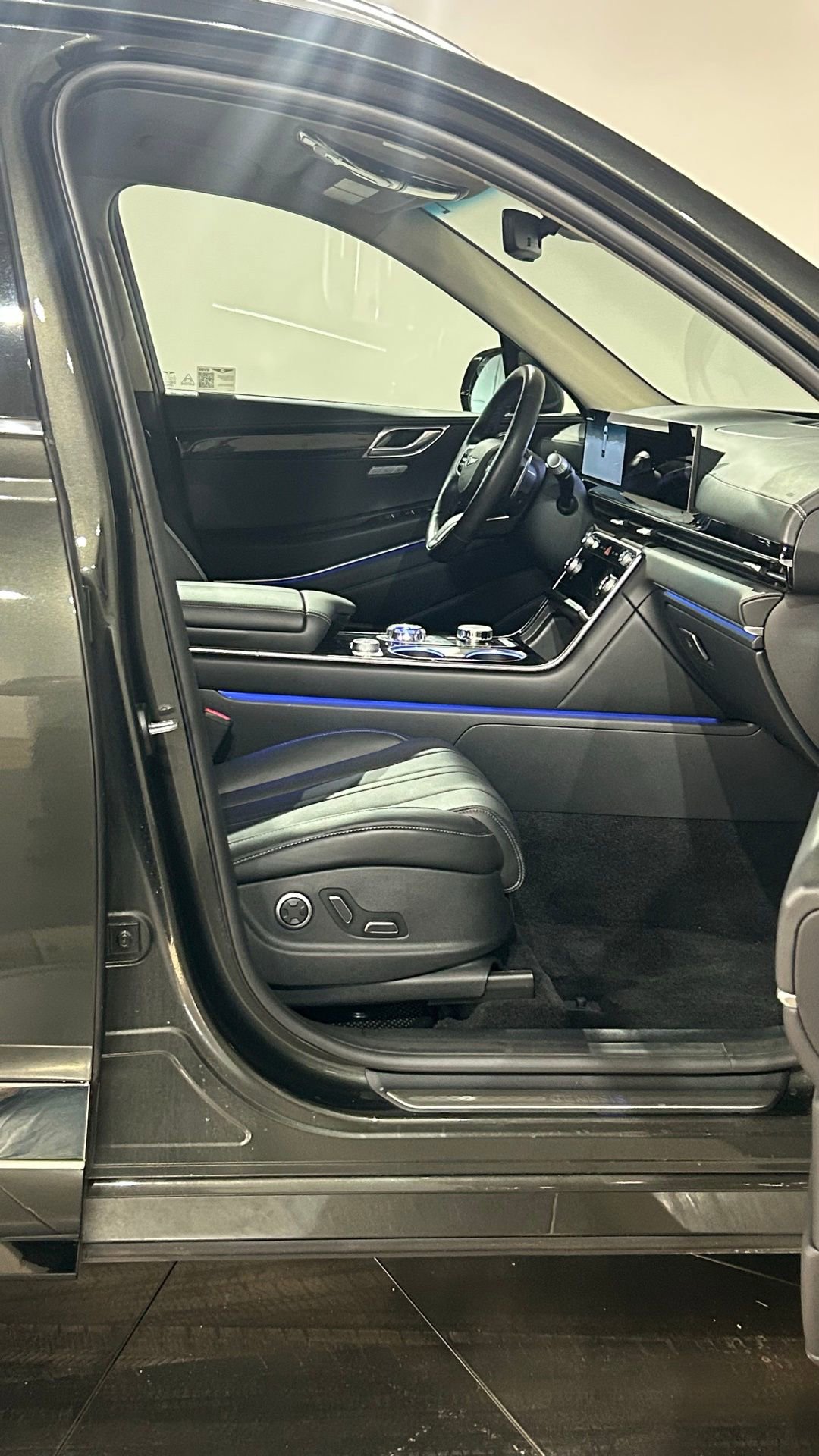 Used 2025 Genesis GV80 2.5T Standard image 51