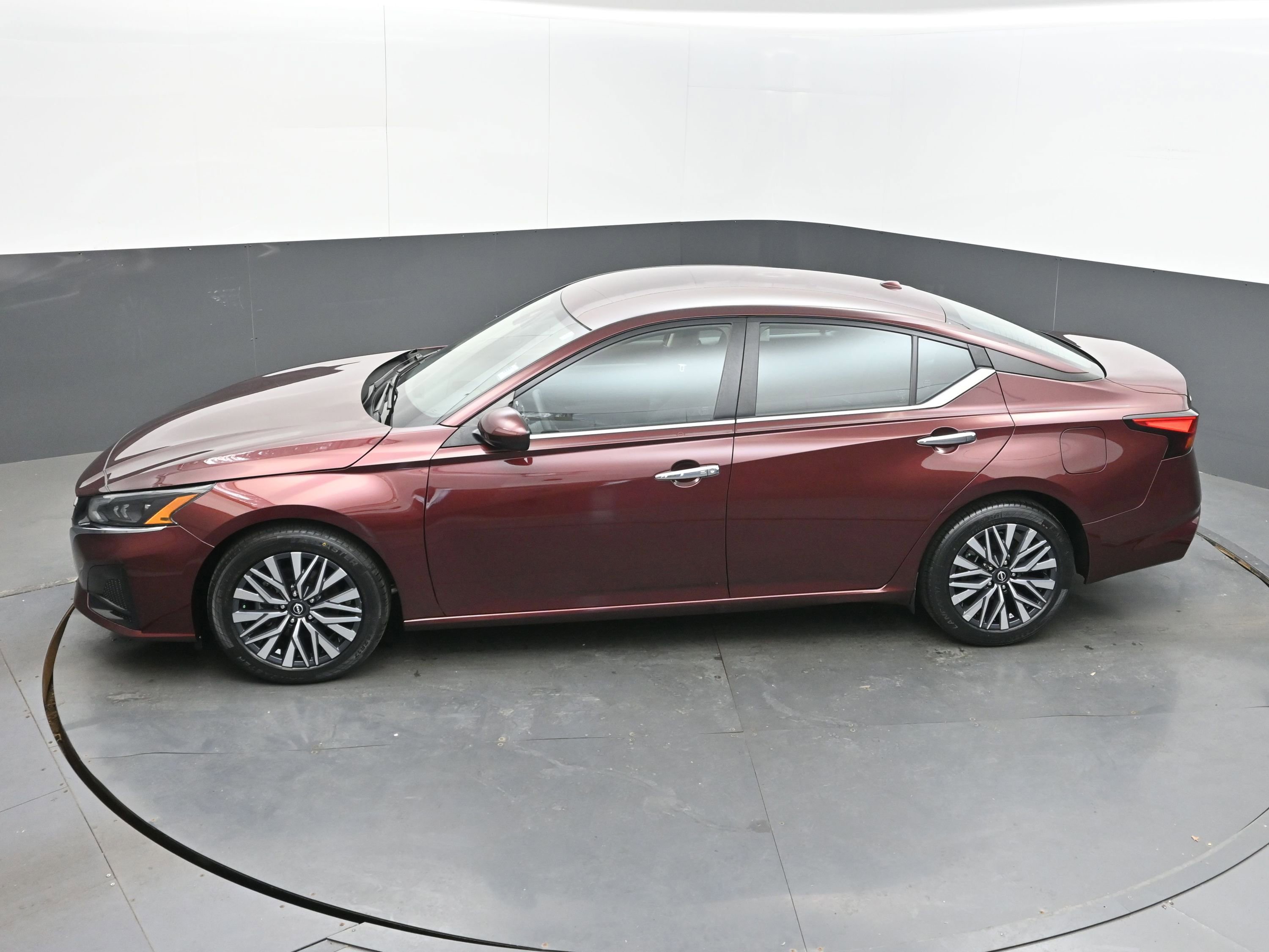 Used 2023 Nissan Altima 2.5 SV image 33
