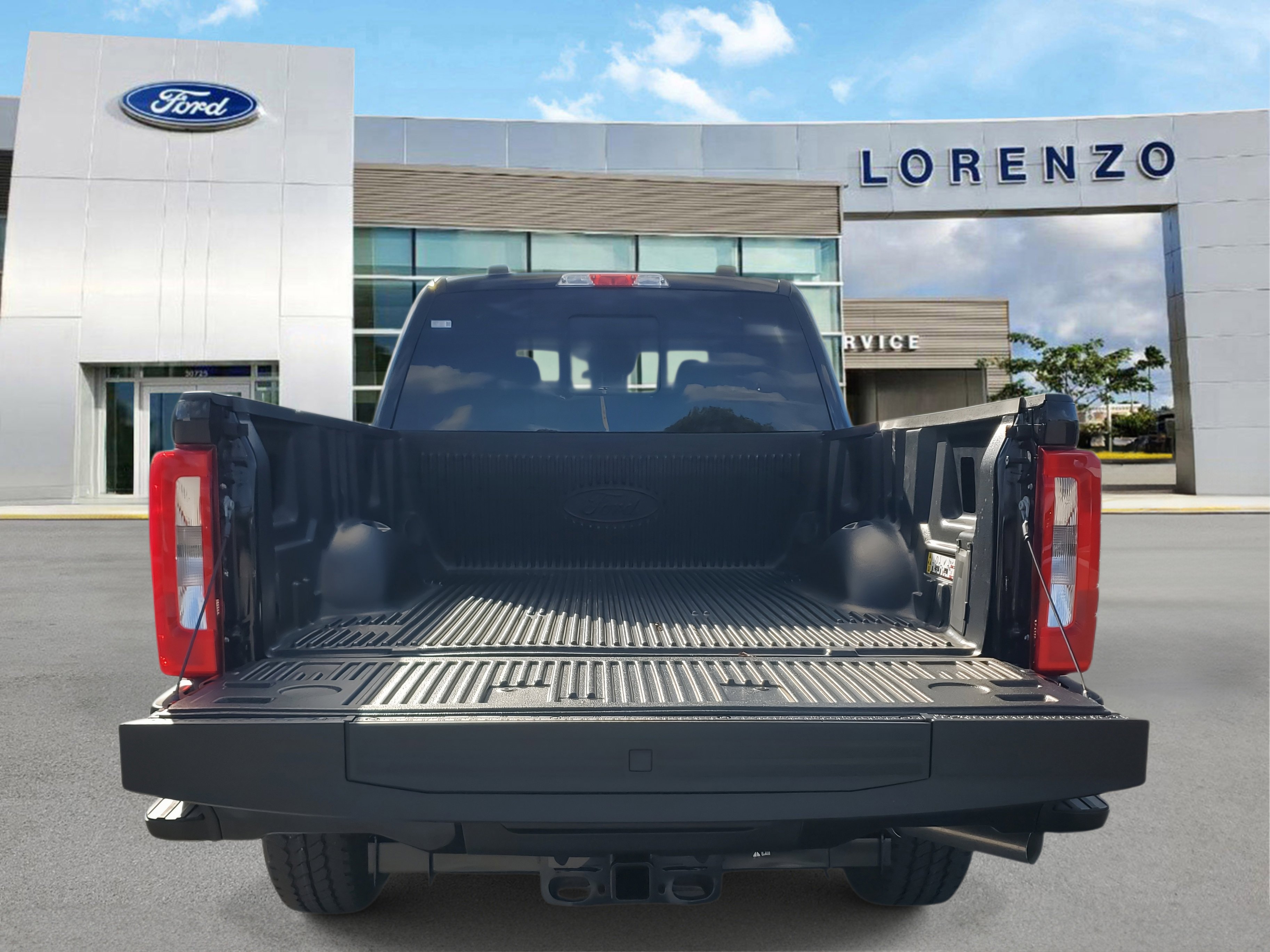 New 2026 Ford F250 XL w/ STX Appearance Package AWD/4WD image 9