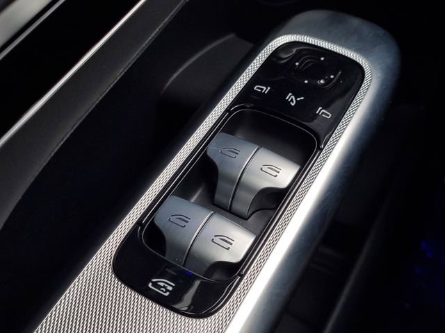 Used 2024 Mercedes-Benz GLC 43 AMG 4MATIC image 25