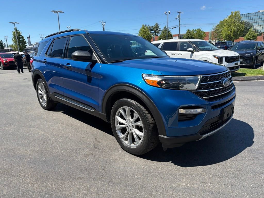 Used 2020 Ford Explorer XLT w/ Equipment Group 202A AWD/4WD image 5