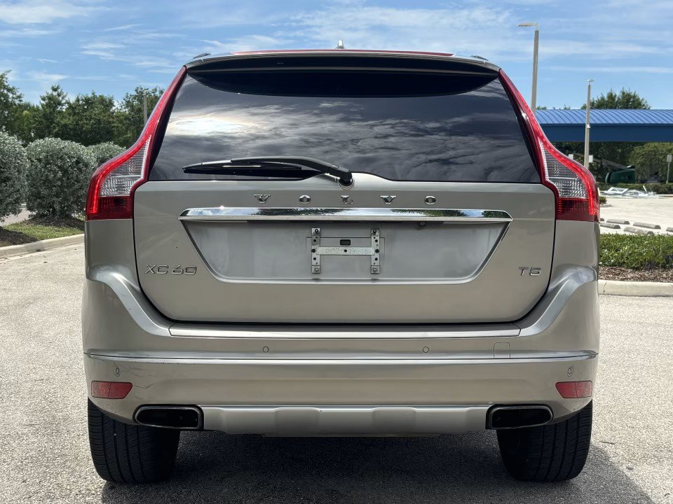 Used 2015 Volvo XC60 T5 Platinum FWD image 7