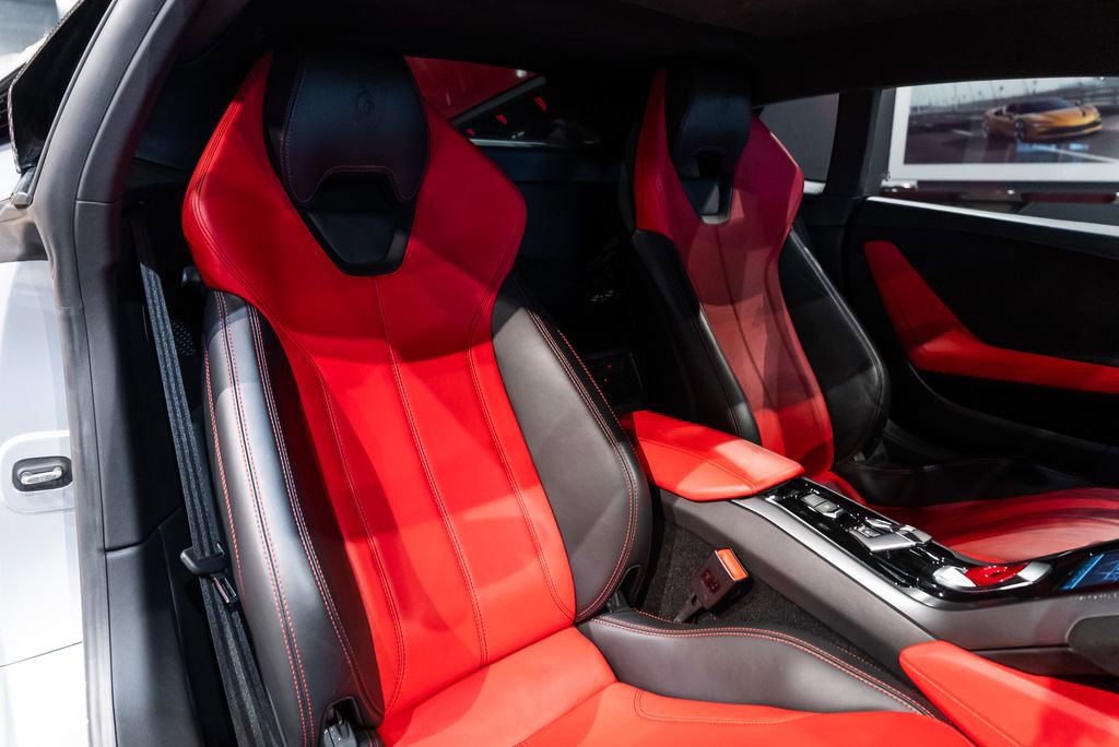 Used 2017 Lamborghini Huracan LP 580-2 image 39