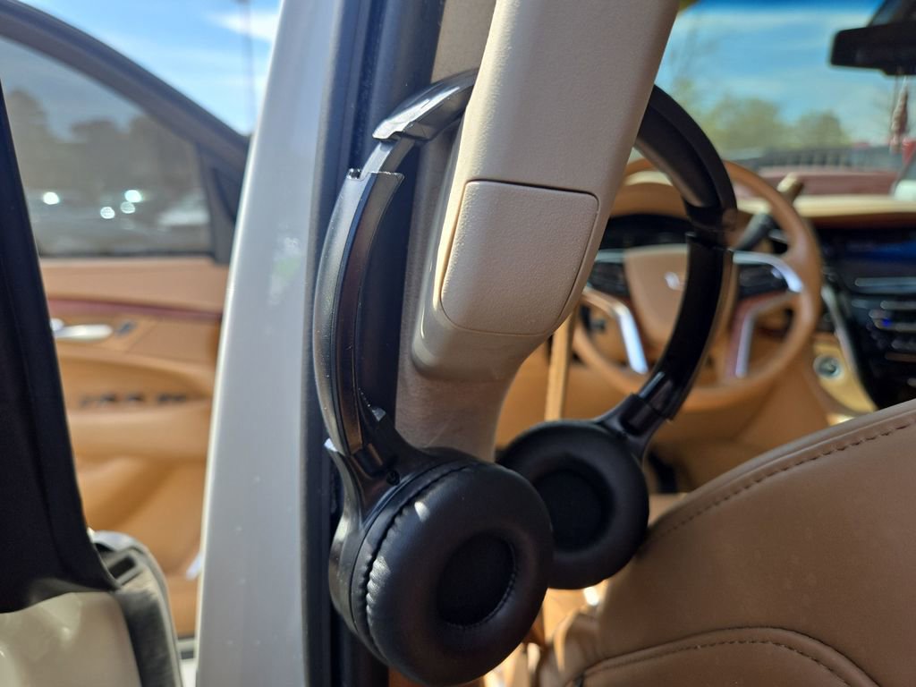 Used 2015 Cadillac Escalade Platinum AWD/4WD image 47