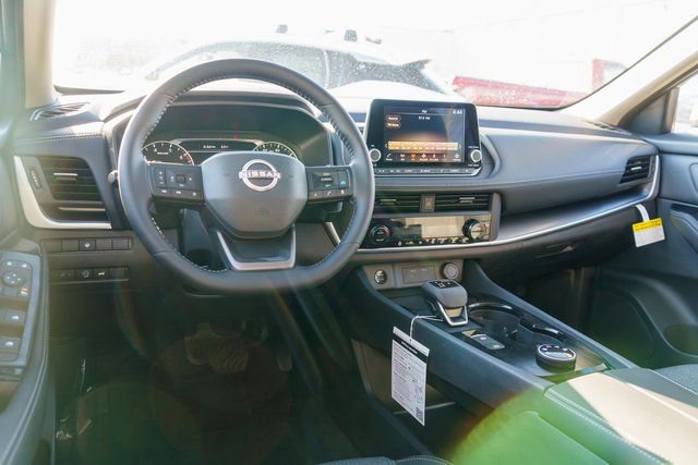 New 2026 Nissan Rogue SV w/ Cold Weather Package AWD/4WD image 11