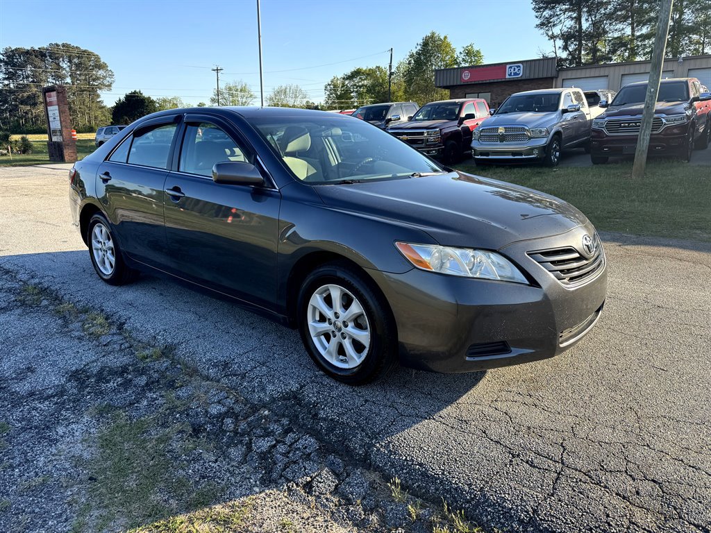 Used 2009 Toyota Camry image 3
