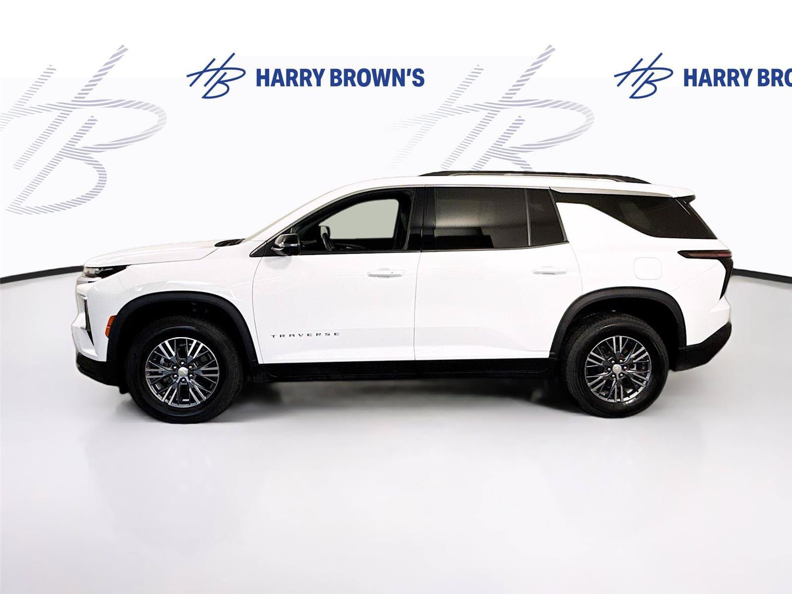 Used 2026 Chevrolet Traverse LT w/ Driver Confidence Package AWD/4WD image 29