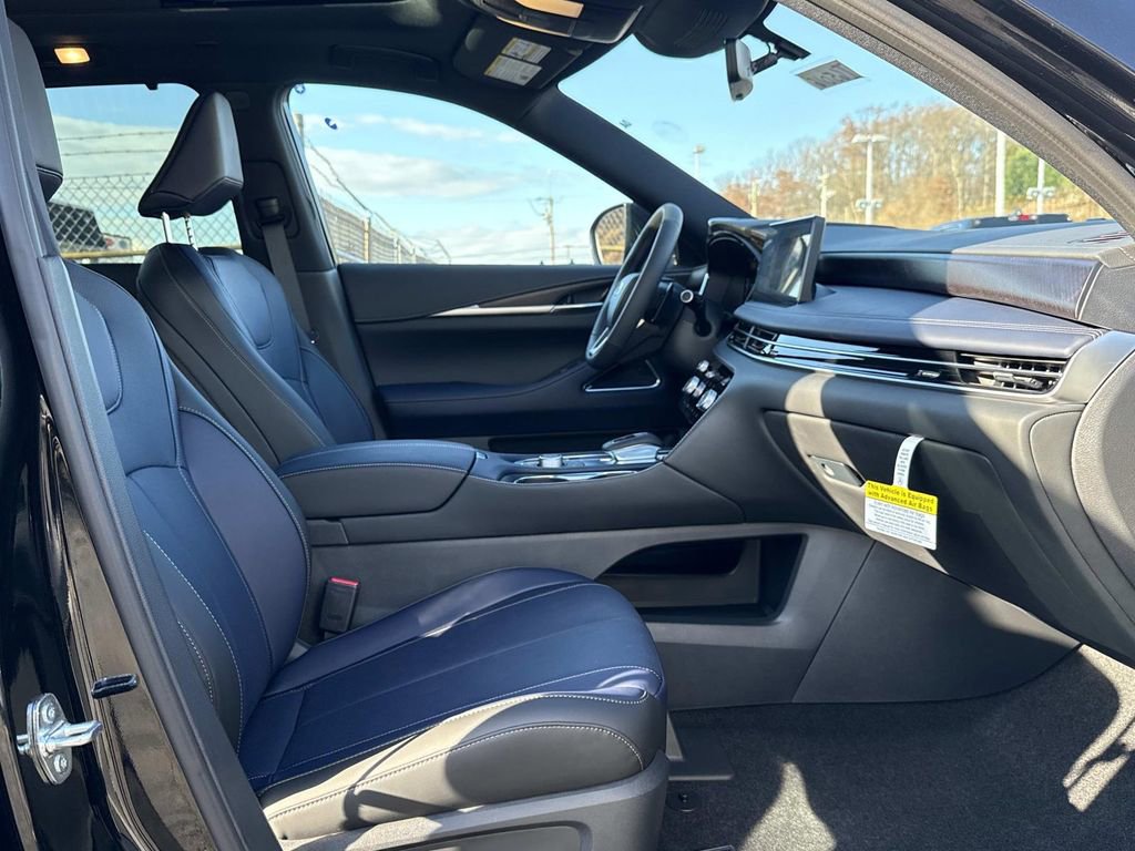 New 2026 INFINITI QX60 Sport image 20