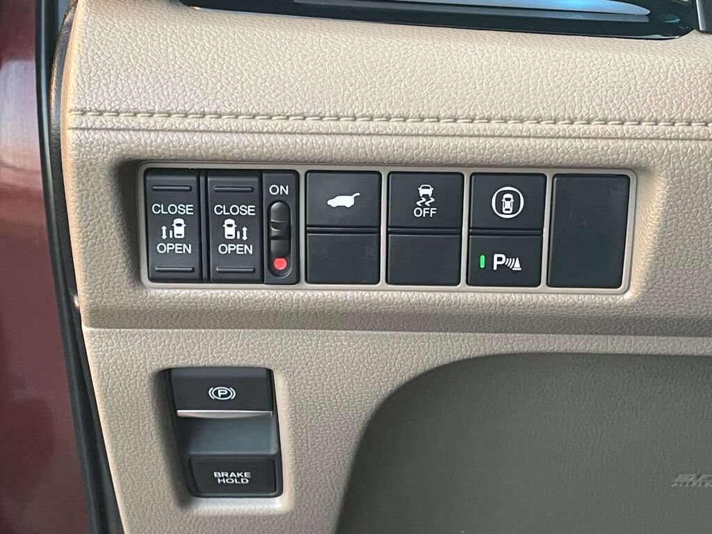 Used 2021 Honda Odyssey Elite image 21