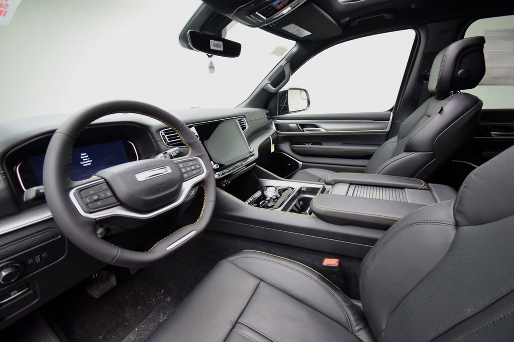 New 2026 Jeep Grand Wagoneer L 4WD image 35