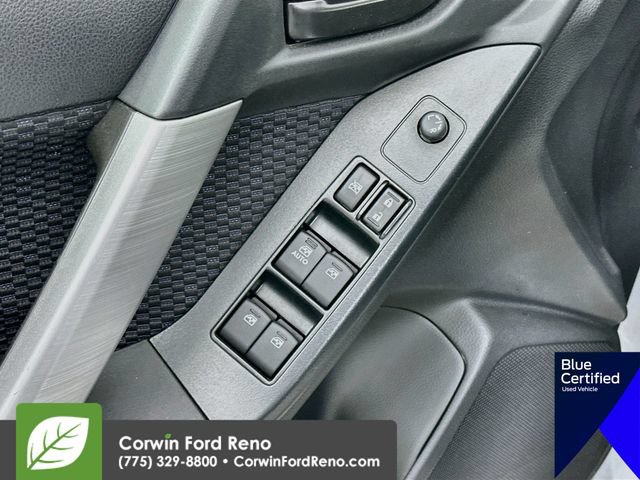 Used 2017 Subaru Forester 2.5i AWD/4WD image 21