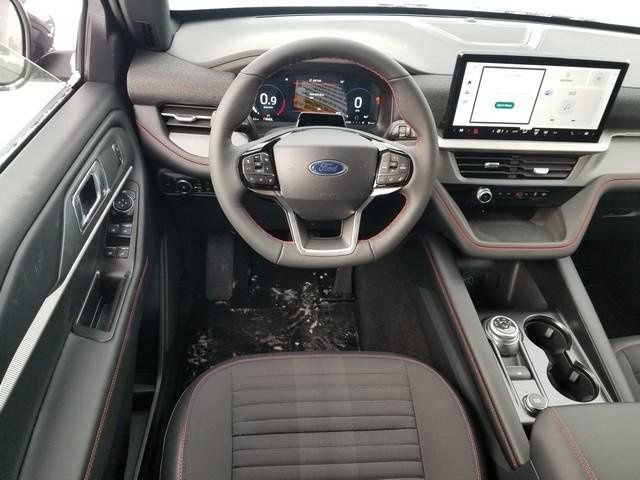 New 2026 Ford Explorer ST-Line w/ ST-Line Street Pack image 19