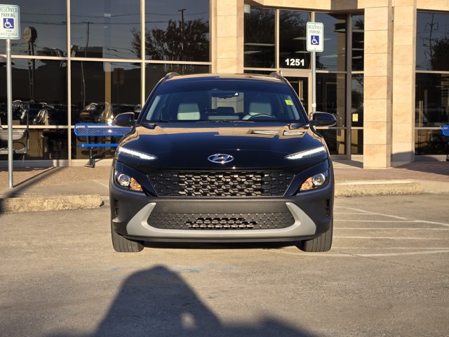 Certified 2023 Hyundai Kona SEL w/ Convenience Package AWD/4WD image 2