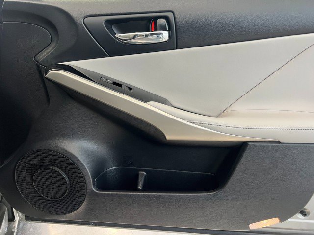 Used 2016 Lexus IS 300 AWD w/ Navigation System Package image 17