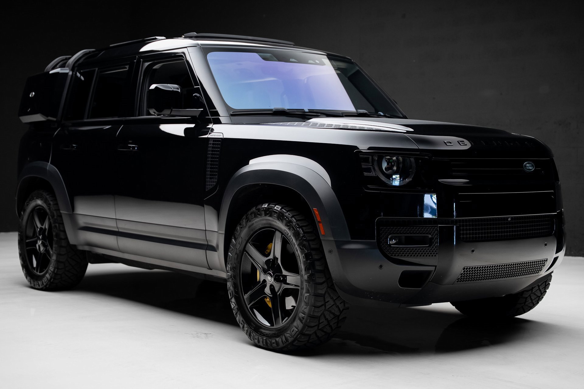 Used 2022 Land Rover Defender 110 SE image 86