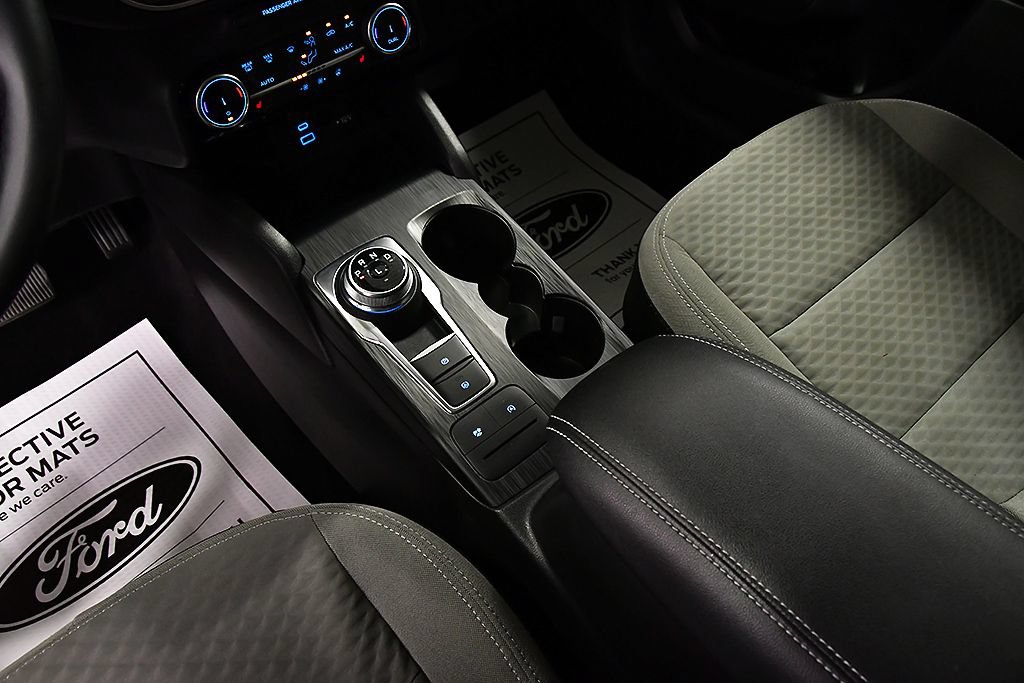 Used 2022 Ford Escape SE w/ SE Sport Appearance Package AWD/4WD image 24