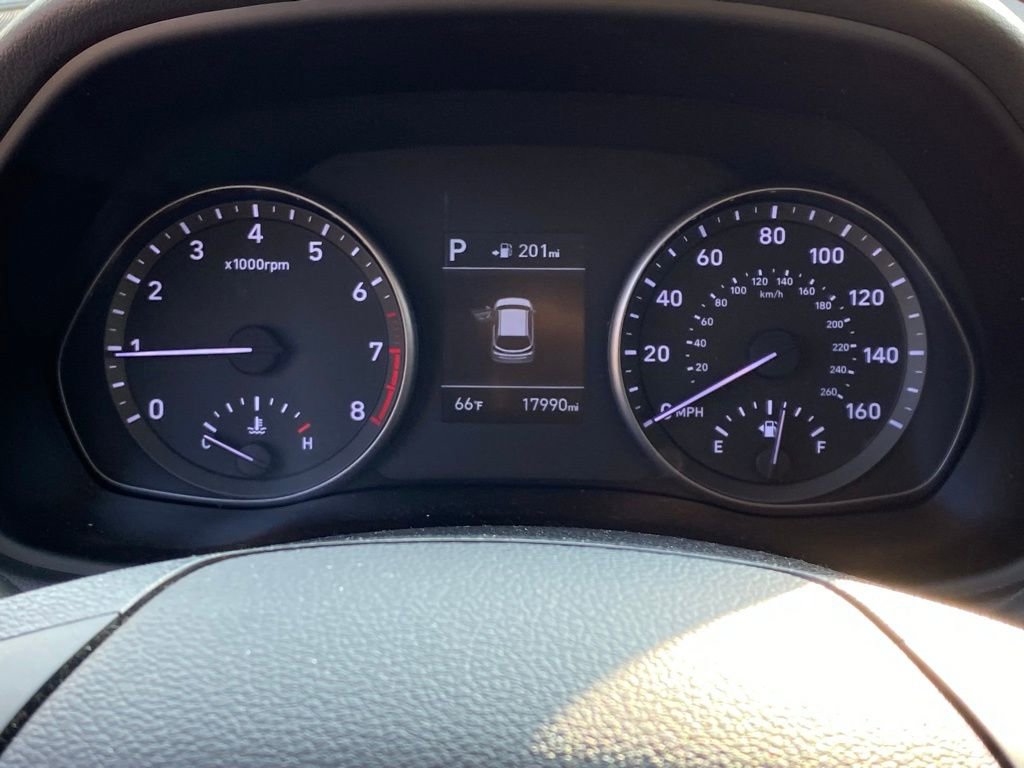 Used 2020 Hyundai Elantra GT image 10